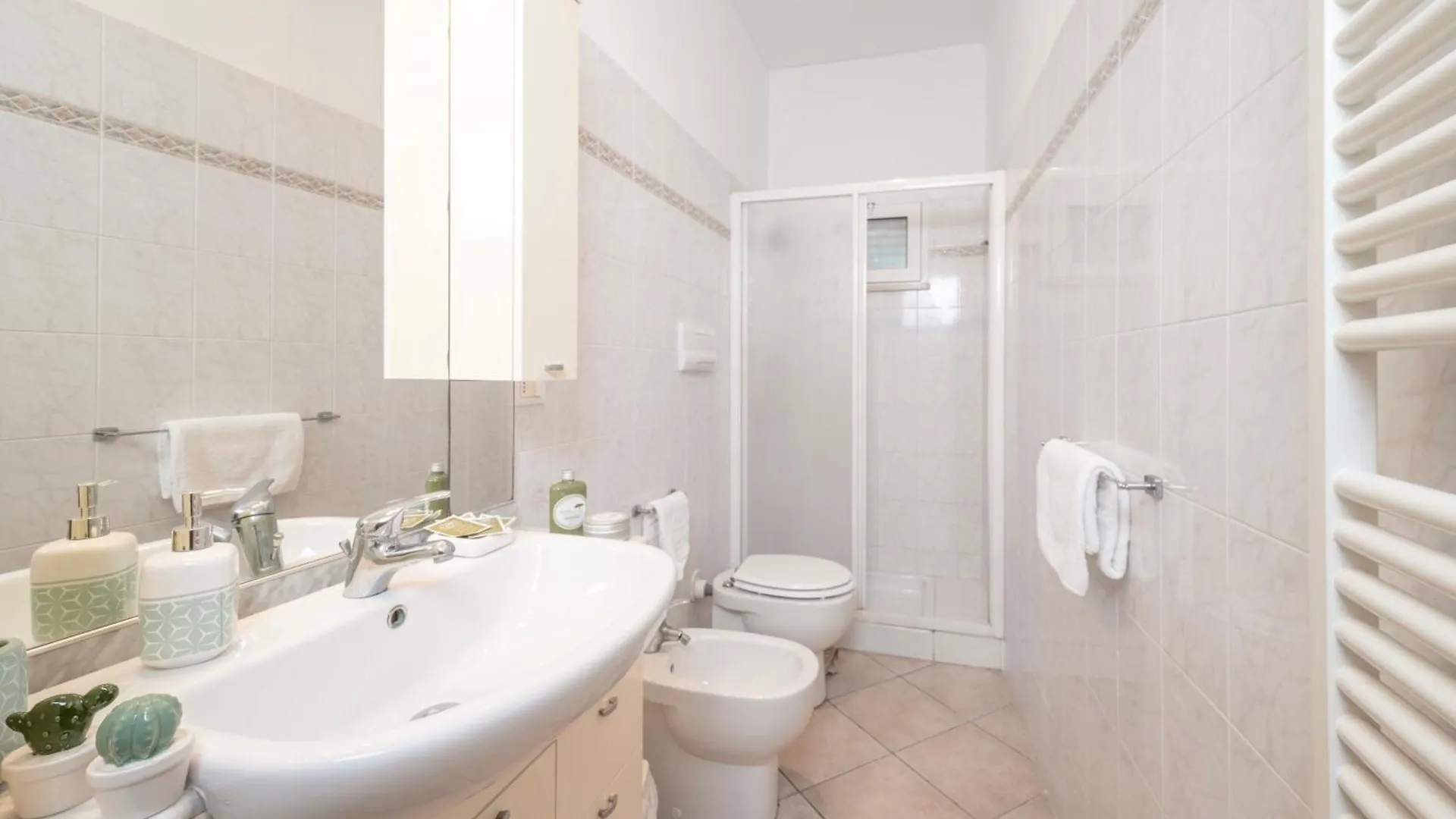 Piombino Apartments - Casa Dini 0*,